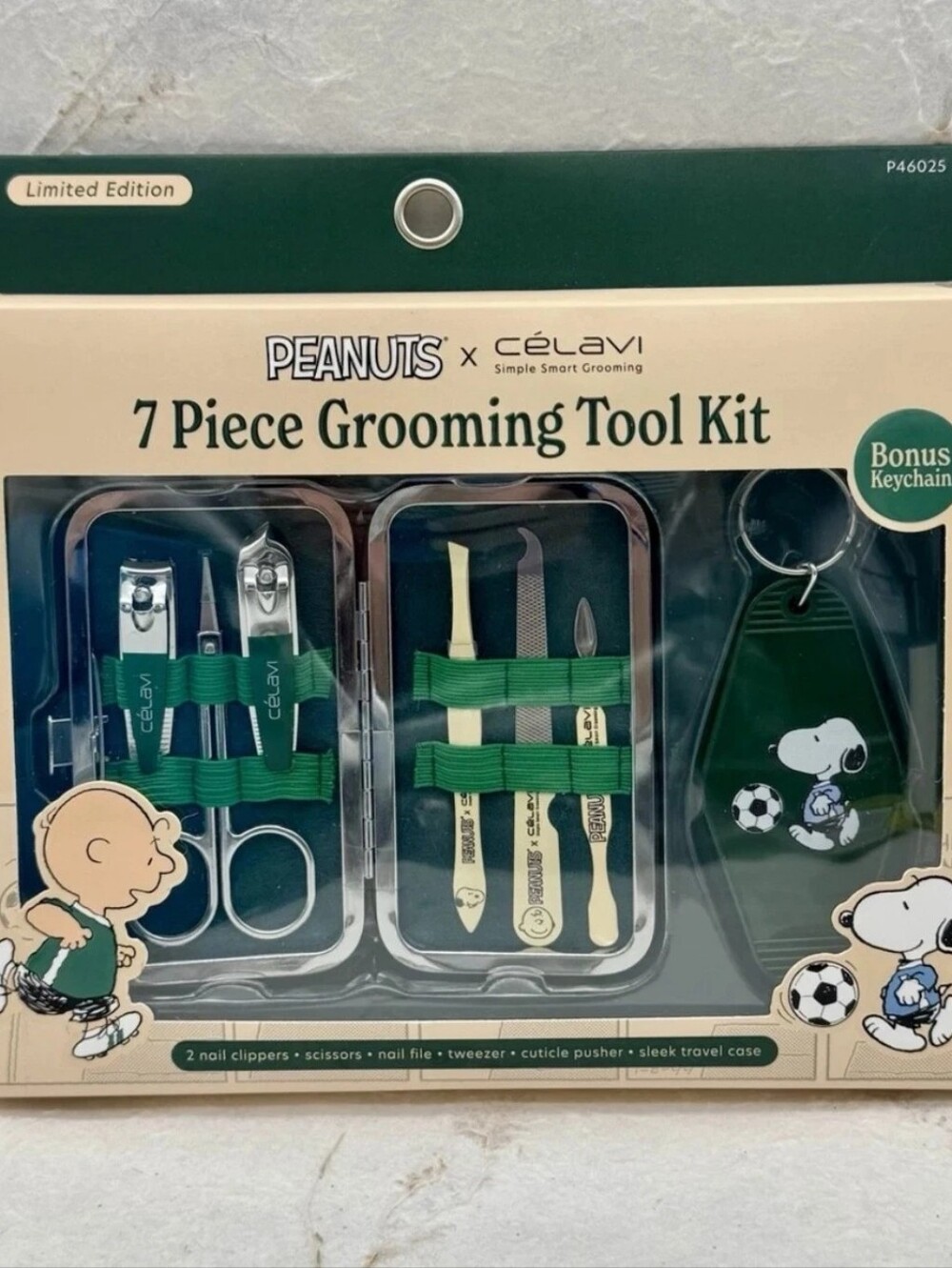 Snoopy Peanuts x Celavi Charlie Brown 7pc Grooming Kit New in Box Bath Gift Set